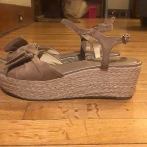 Liz Claiborne Strappy Espradrilles size 9.5